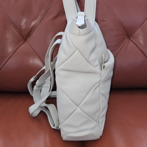 Cole Haan Grand Ambition Small Quilted Leather Convertible Backpack - Picture 2 of 9